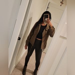 Lightweight jacket, worn 2 times, like brand new